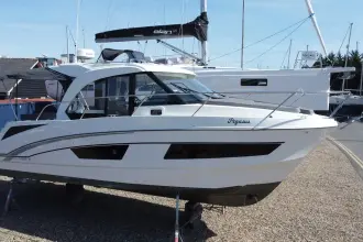 Beneteau Antares 9
