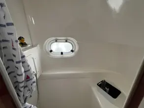Thumbnail von Sealine F43 Beliebter Flybridge-Kreuzer
