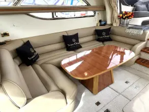 Thumbnail von Sealine F43 Beliebter Flybridge-Kreuzer