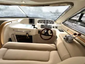 Thumbnail von Sealine F43 Beliebter Flybridge-Kreuzer