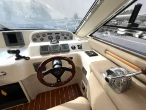 Thumbnail von Sealine F43 Beliebter Flybridge-Kreuzer