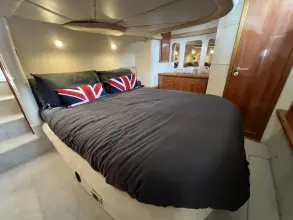 Thumbnail von Sealine F43 Beliebter Flybridge-Kreuzer