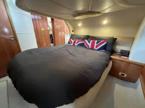 Thumbnail von Sealine F43 Beliebter Flybridge-Kreuzer