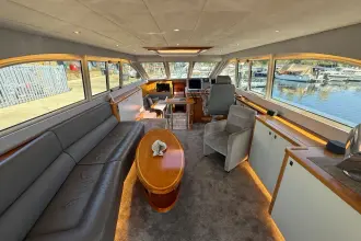 Thumbnail von Van Den Hoven 1700 Executive Gipsy