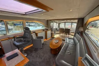 Thumbnail von Van Den Hoven 1700 Executive Gipsy