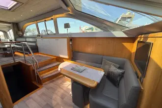 Thumbnail von Van Den Hoven 1700 Executive Gipsy