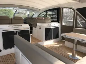 Thumbnail von Sealine S450 Ausgezeichnetes Soziales Cockpit