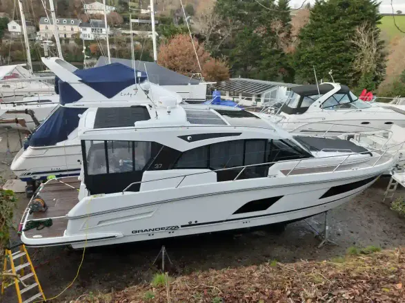 Büyüklük 37 CA Sandpiper