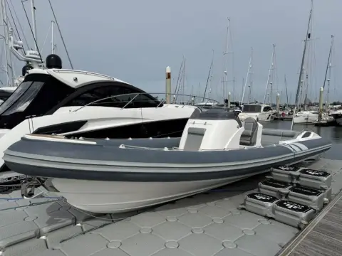Cobra Ribs Cobra Nautique 9.7m Inboard 9.7-199