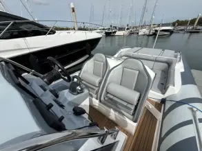 Thumbnail von Cobra Ribs Cobra Nautique 9,7 m Inboard 9,7-199