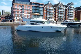 Thumbnail von Prestige 46 Flybridge