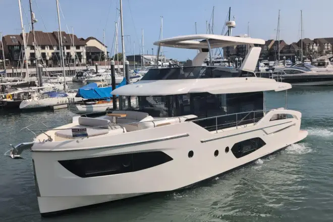 Mutlak Navetta 53 Daha Fazla Keşfet