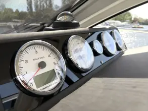 Thumbnail von Sealine C330 Tam Bakımlı Nisan 2026