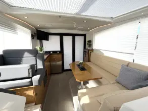 Thumbnail von Sealine C330 Tam Bakımlı Nisan 2026