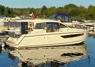 Thumbnail von Sealine C330 Tam Bakımlı Nisan 2026