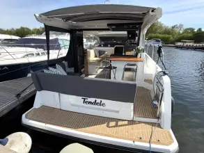 Thumbnail von Sealine C330 Tam Bakımlı Nisan 2026