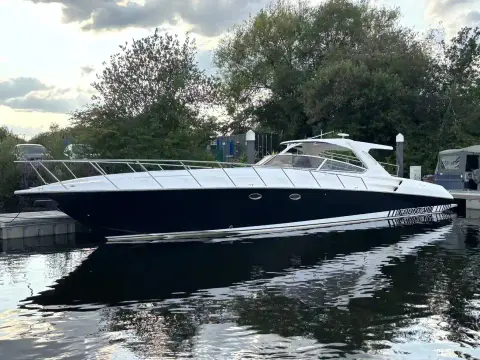 Fountain 48 Express Cruiser Generator &amp; Air Con