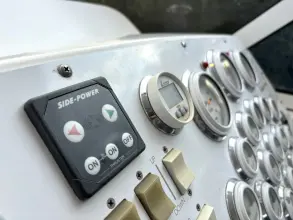 Thumbnail von Fountain 48 Express Cruiser Jeneratör & Klima