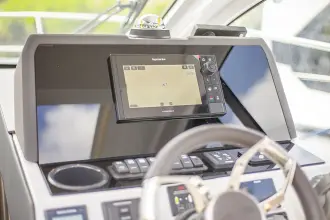 Thumbnail von Sealine C335 Jetzt verfügbar