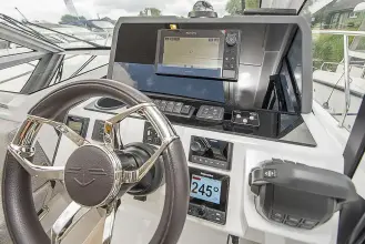 Thumbnail von Sealine C335 Jetzt verfügbar