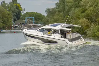 Thumbnail von Sealine C335 Jetzt verfügbar
