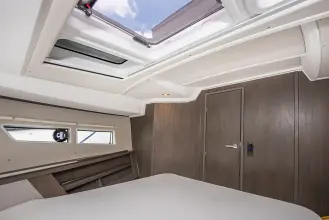 Thumbnail von Sealine C335 Jetzt verfügbar
