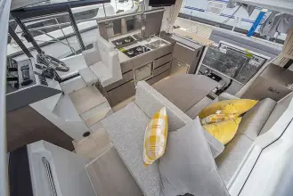 Thumbnail von Sealine C335 Jetzt verfügbar