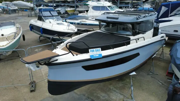 Navan C30