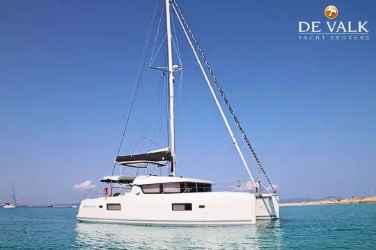 Lagoon 42