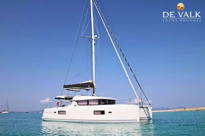 Lagoon 42