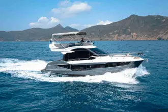 Thumbnail von Galeon 400 FLY
