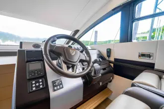 Thumbnail von Fairline Squadron 50