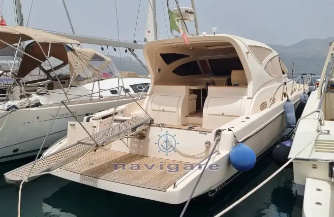 Cayman 43 WA