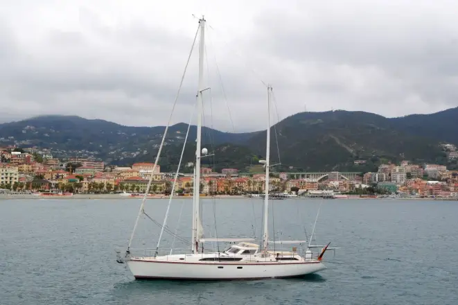 Amel 54