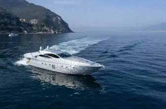 Pershing 62