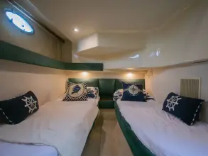 Thumbnail von Fairline Phantom 46 SCARLET