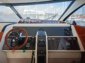 Thumbnail von Fairline Phantom 46 SCARLET