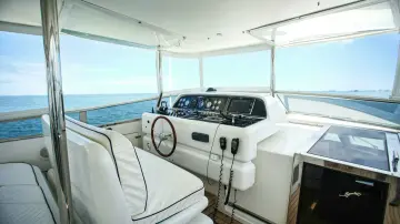 Thumbnail von Falcon 102 Flybridge NORTHSTAR I