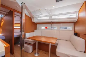 Thumbnail von Jeanneau Sun Odyssey 440 White Rabbit