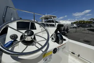 Thumbnail von Boston Whaler 150 Montauk