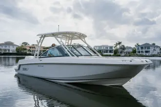 Thumbnail von Boston Whaler 230 Vantage