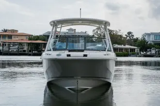 Thumbnail von Boston Whaler 230 Vantage