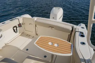 Thumbnail von Boston Whaler 230 Vantage