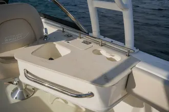Thumbnail von Boston Whaler 230 Vantage