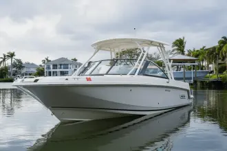 Thumbnail von Boston Whaler 230 Vantage