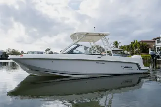 Thumbnail von Boston Whaler 230 Vantage