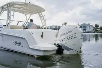 Thumbnail von Boston Whaler 230 Vantage