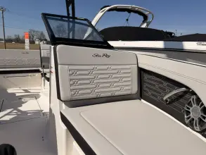 Thumbnail von Sea Ray SPX 210