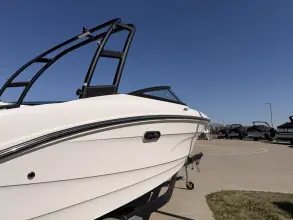 Thumbnail von Sea Ray SPX 210