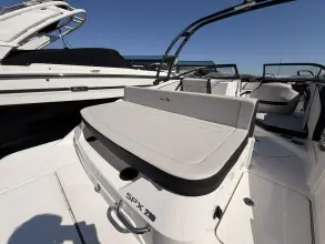 Thumbnail von Sea Ray SPX 210